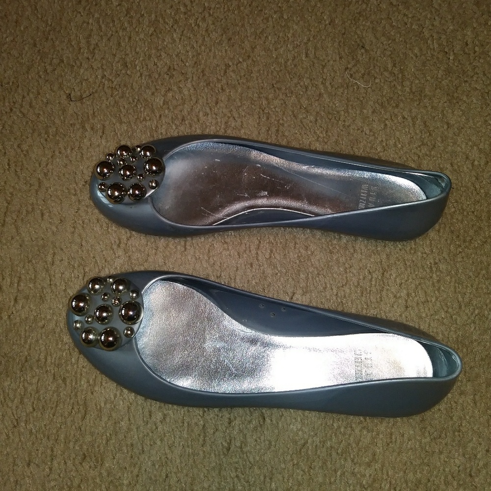 Stuart Weitzman blue/silver size 9 jelly flats